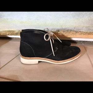 ⚡️Cole Haan suede black lace up booties⚡️